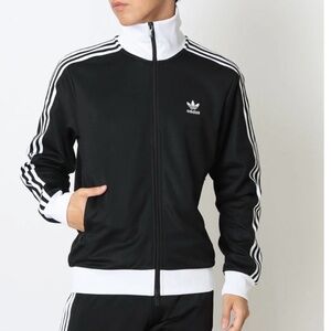 ✨Host pick✨adidas Unisex Adicolor Beckenbauer Jacket with Excellent Condition